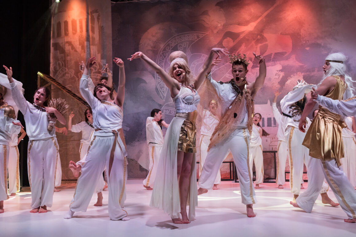 OMG! O mitach greckich