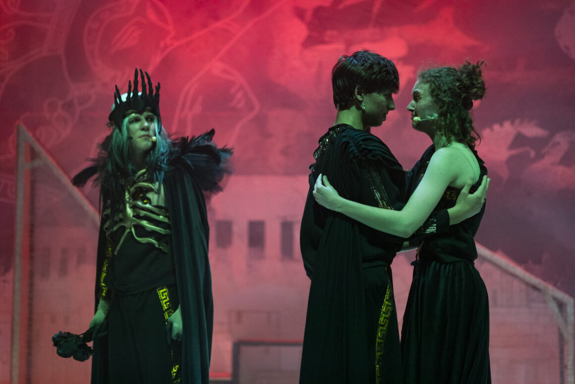 OMG! O mitach greckich